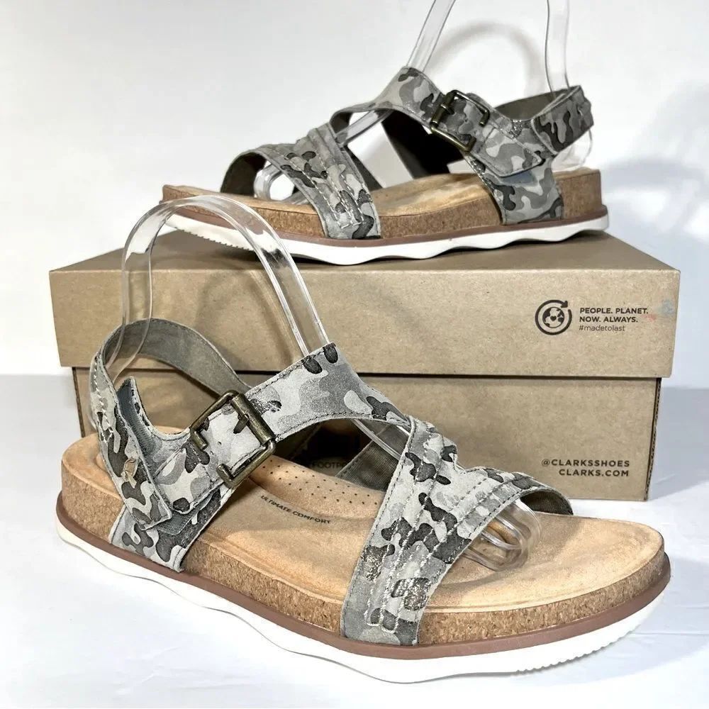 Clarks Collection Brynn Step Adjustable Sandals